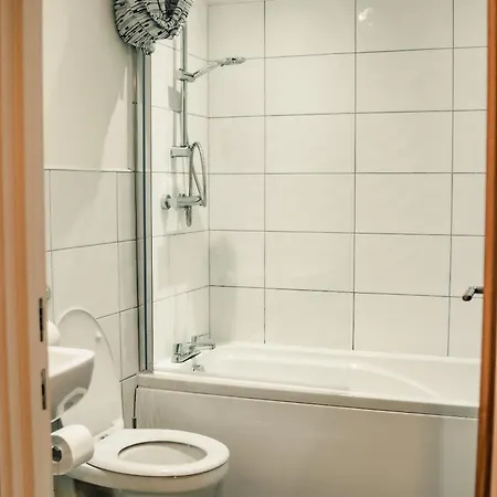 Perfect Leisure And Corporate 2-Bedroom Apartment In Bradford Town Centre Room photo