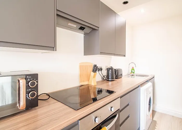 Perfect Leisure And Corporate 2-Bedroom Apartment In Bradford Town Centre