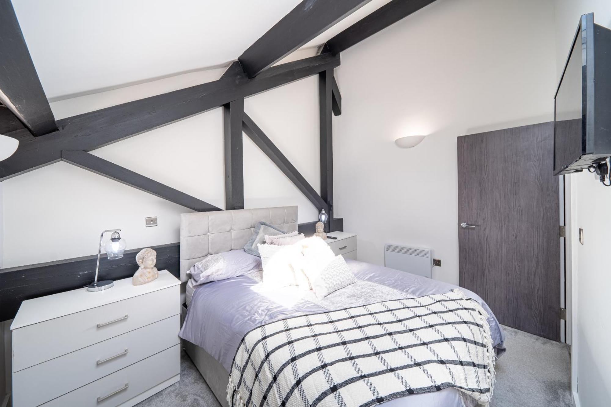Perfect Leisure And Corporate 2-bedroom In Town Centre *