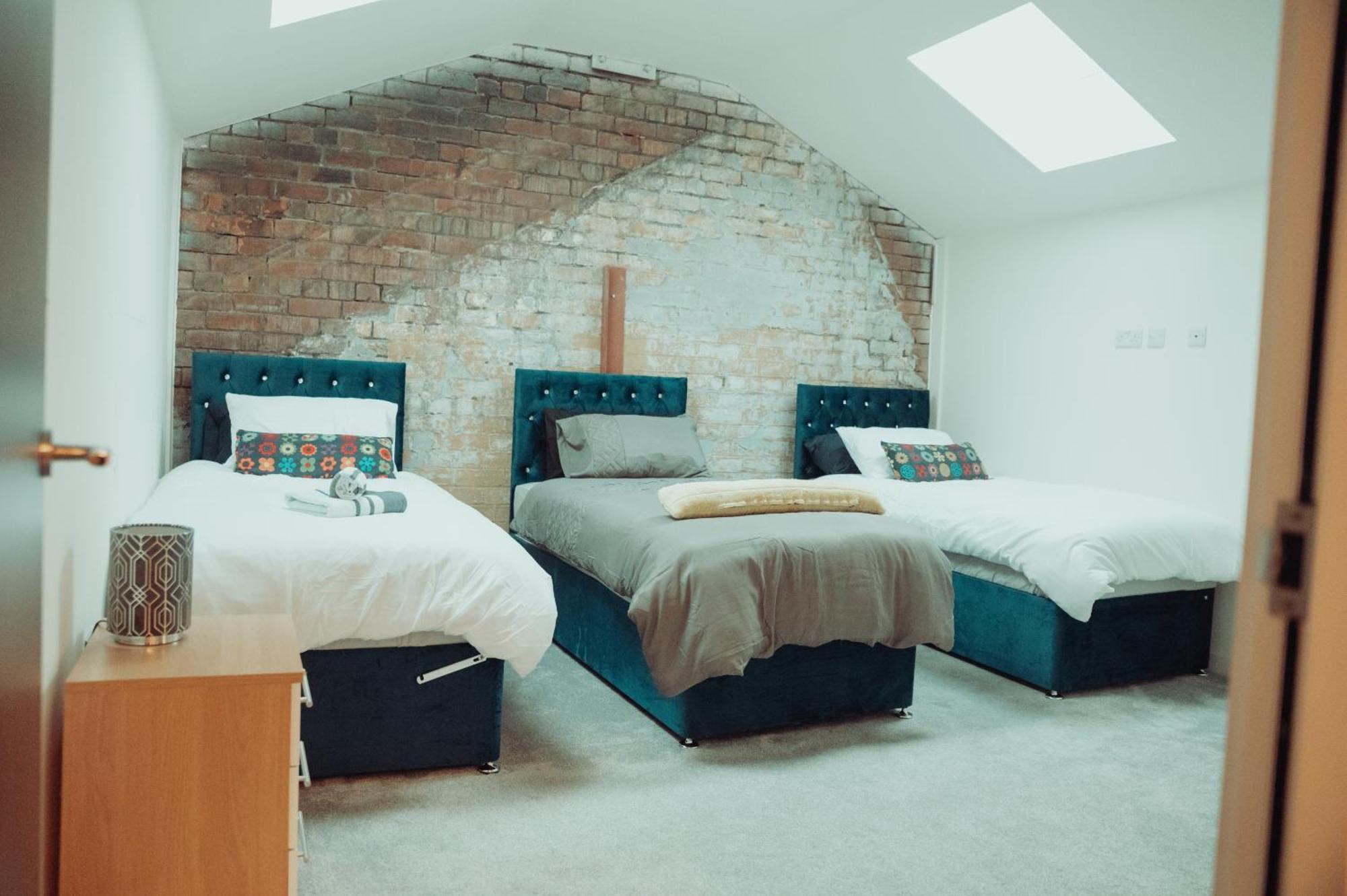 Perfect Leisure And Corporate 2-bedroom In Town Centre * Bradford (West Yorkshire)