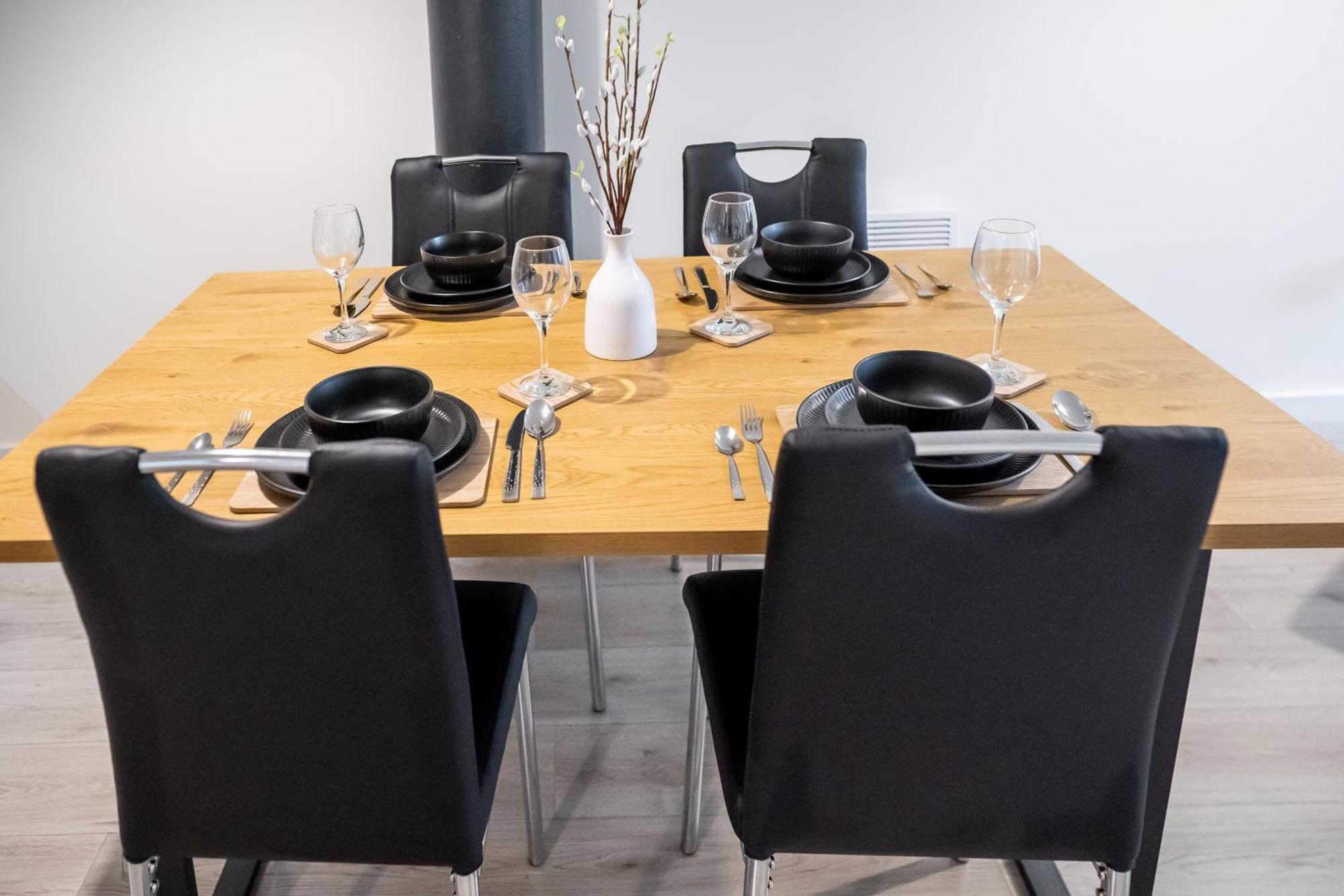 Perfect Leisure And Corporate 2-bedroom In Town Centre * Bradford (West Yorkshire)
